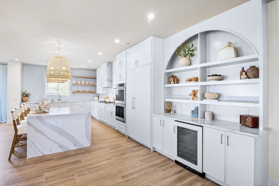 Kitchen Area, Dry Bar