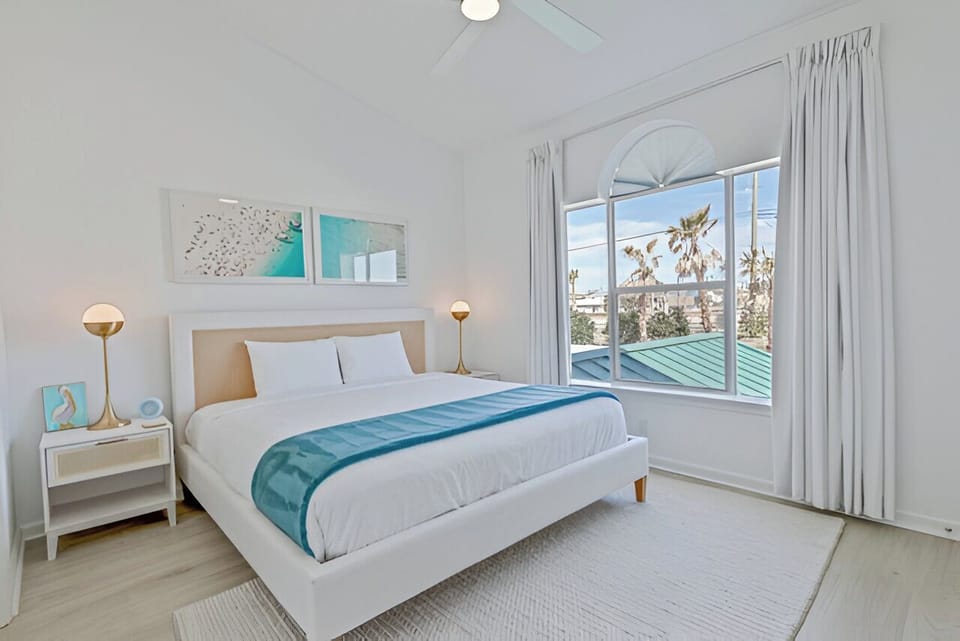 Guest bedroom