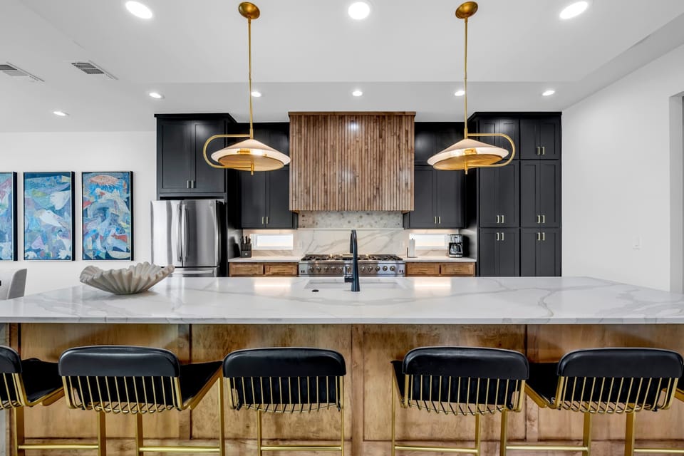 Counter seating 