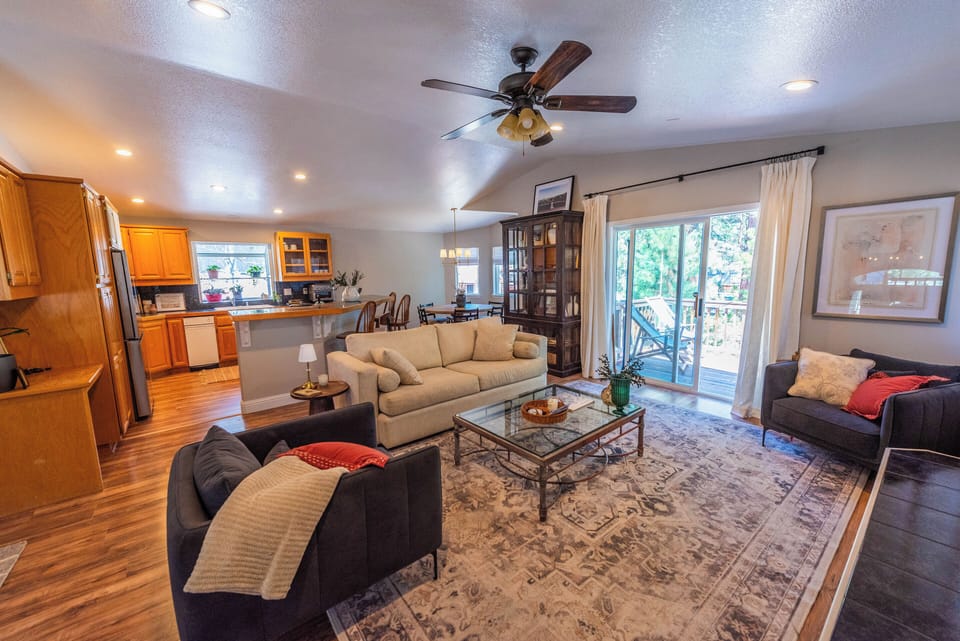 Open floor plan--Large upstairs living room with smart tv 