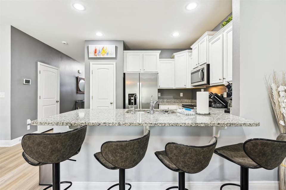 Island with Bar Stool Chairs