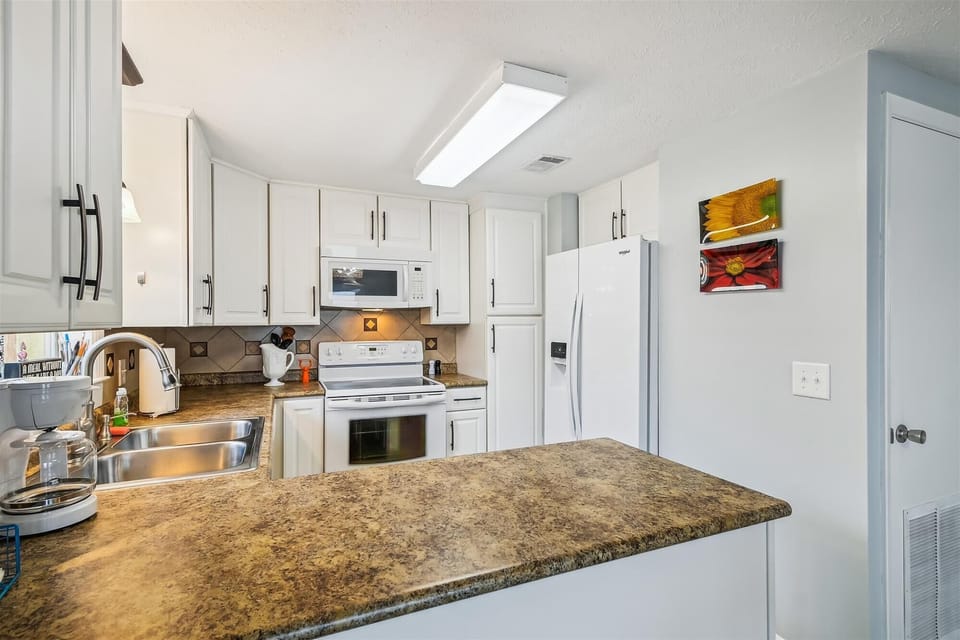 fully stocked kitchen