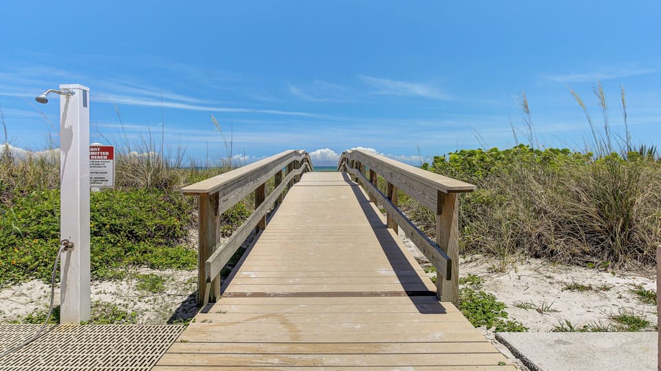 Pathway to Cocoa Beach