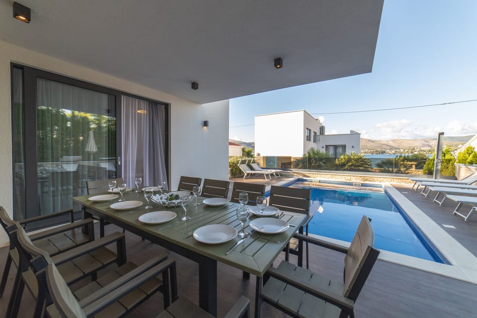 Terrace 1