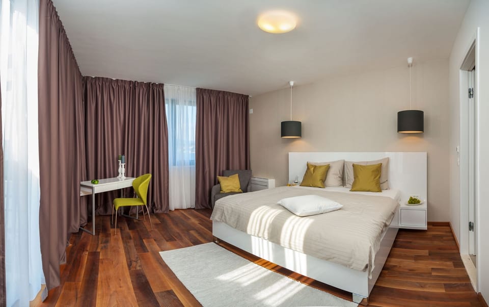 Bedroom 5