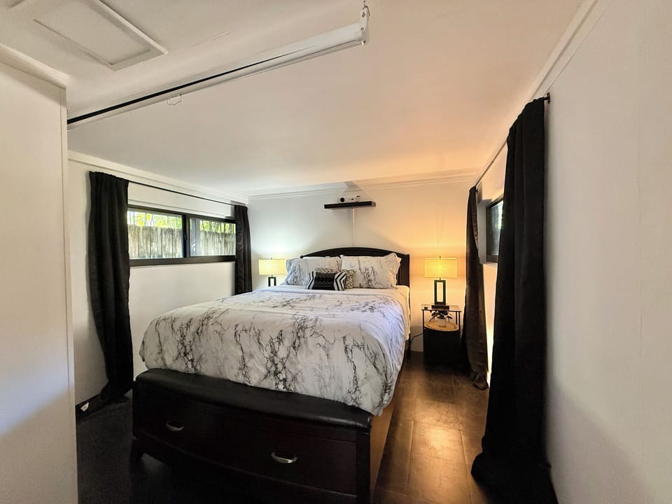 Bedroom 4 with its own Projector Movie theater right from bed. enjoy 4k image 