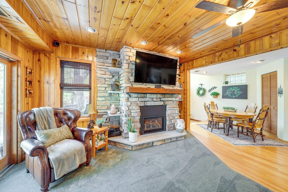 Elkhorn Vacation Rental | 3BR | 1BA | 1,288 Sq Ft | Stairs Required