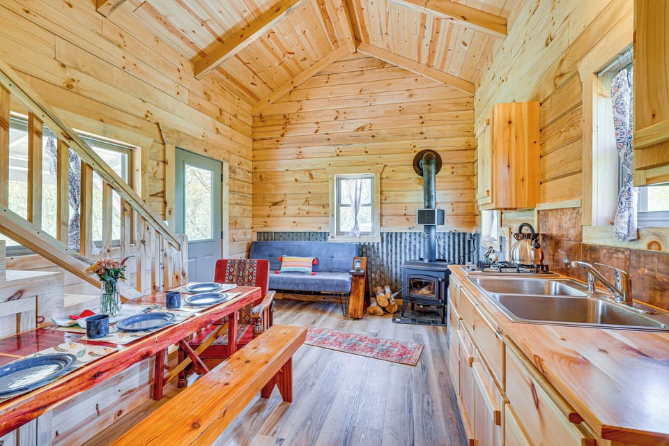 Lewiston Vacation Rental | 1BR | 1BA | 500 Sq Ft | 5 Steps to Enter