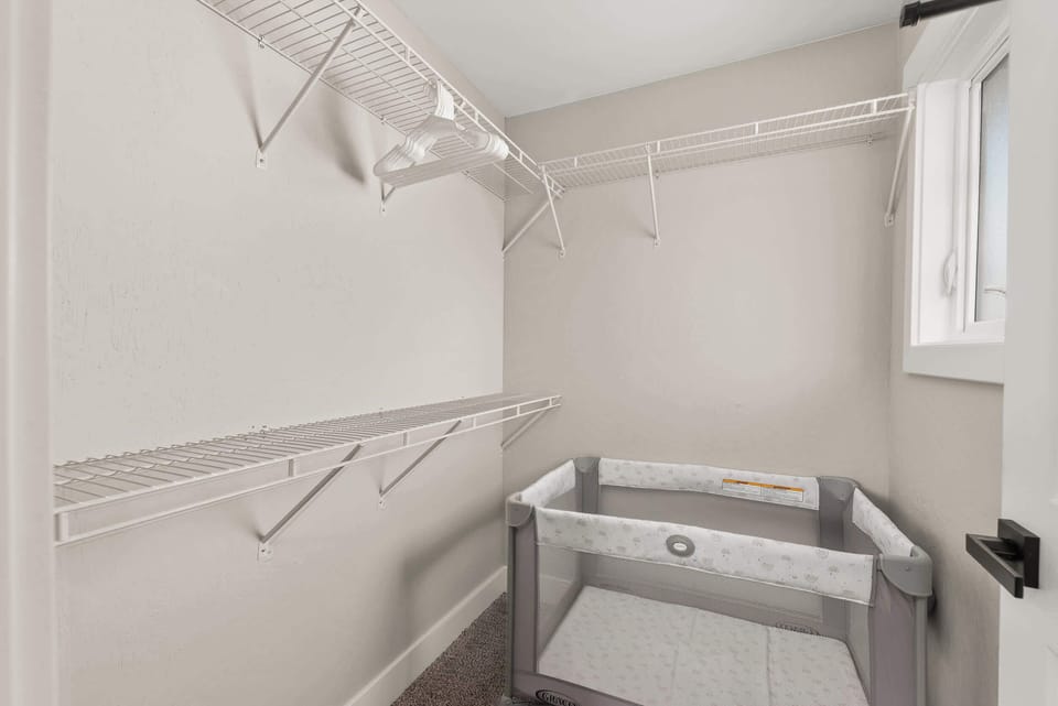 Master Bedroom Closet