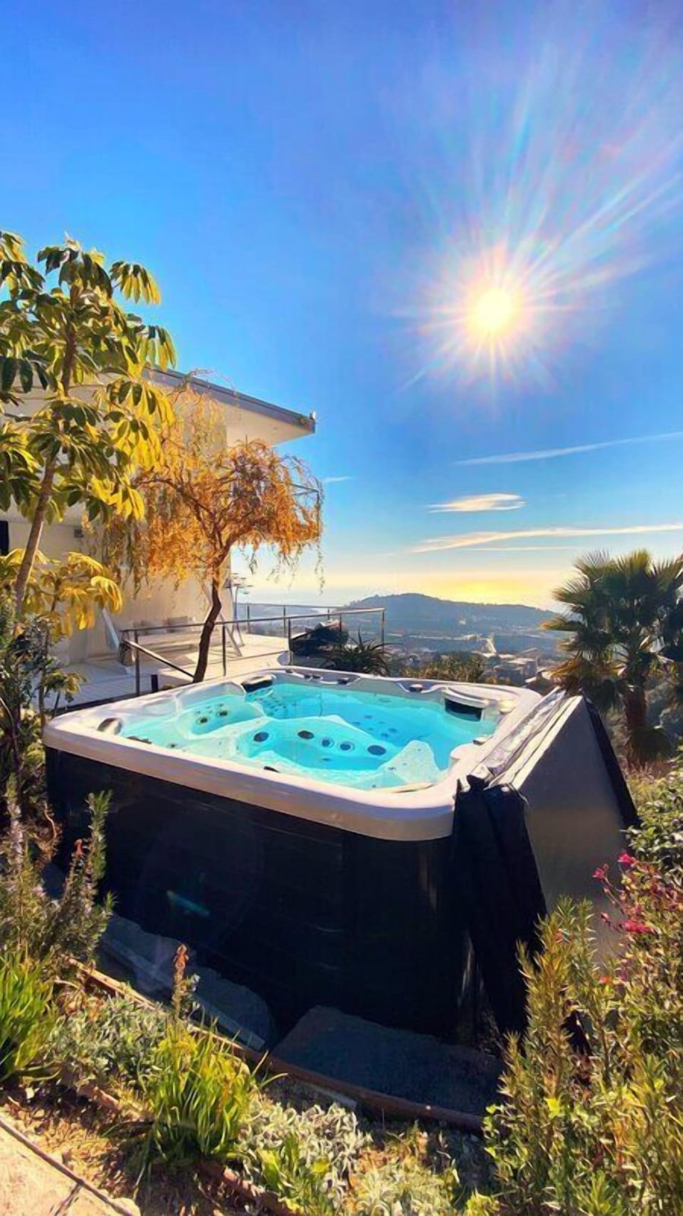 Outdoor spa tub