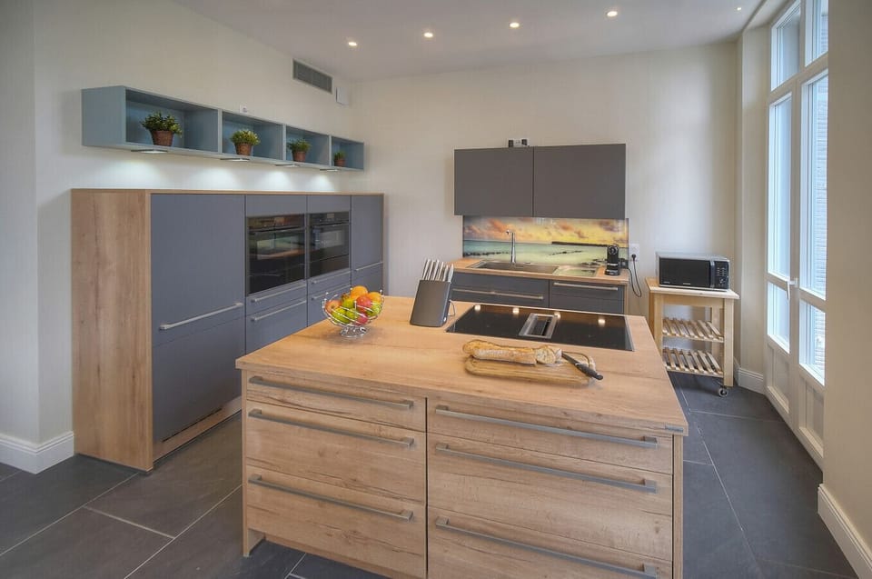 Open kitchen