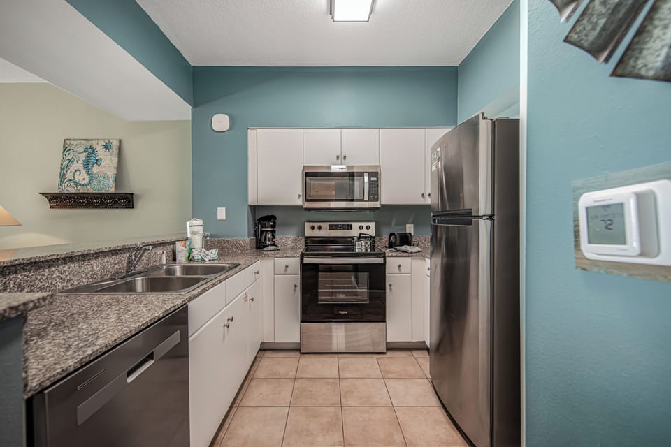 Full Kitchen