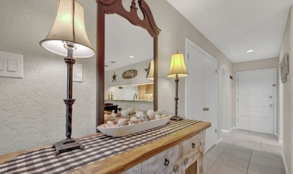 Entry way