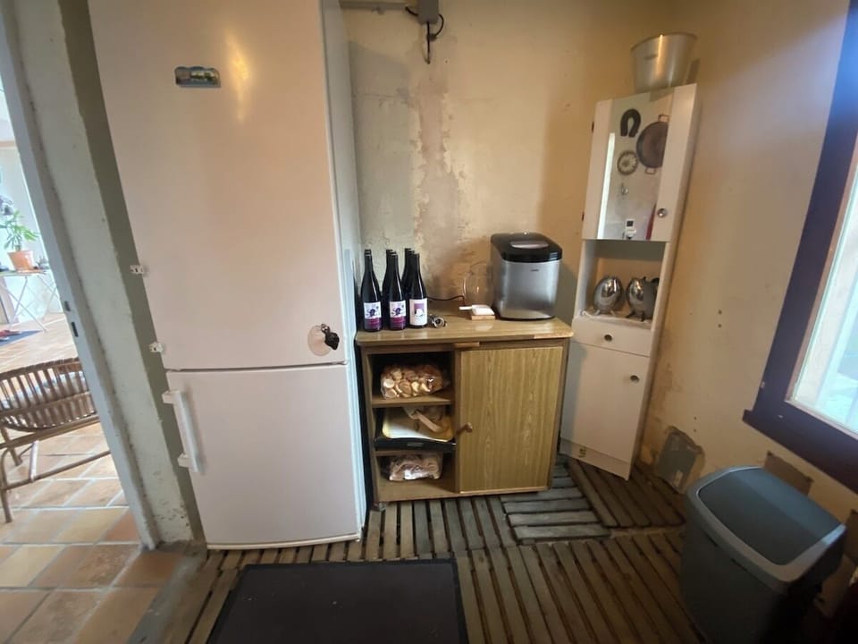 Private Wet Bar 