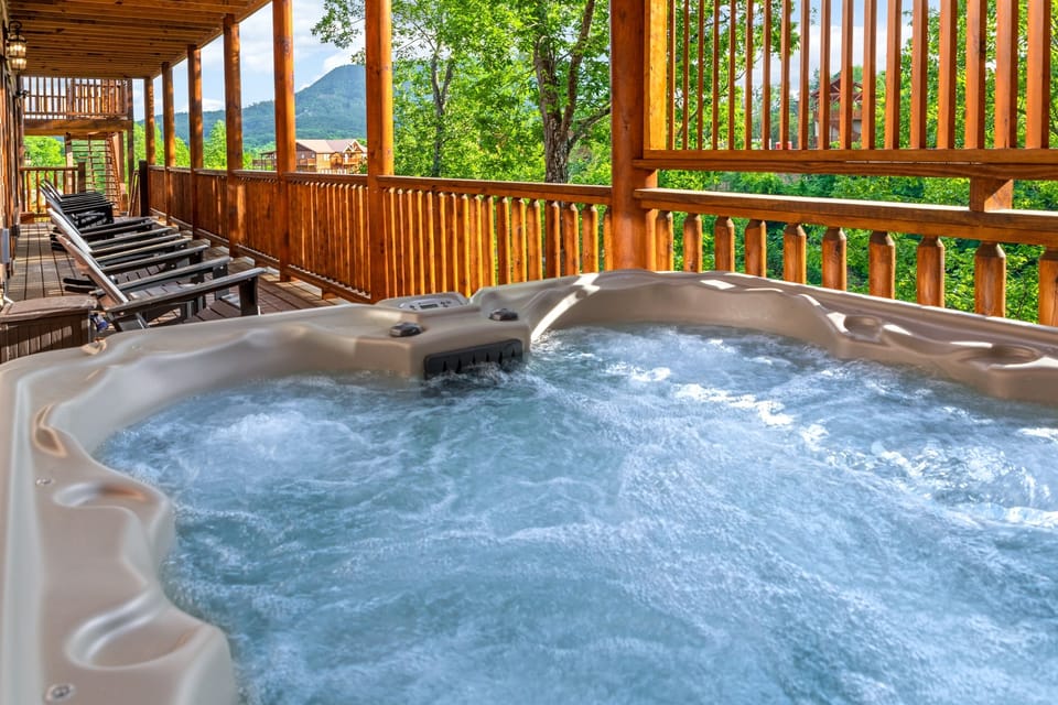 Private hot tub with a view. (House 1)