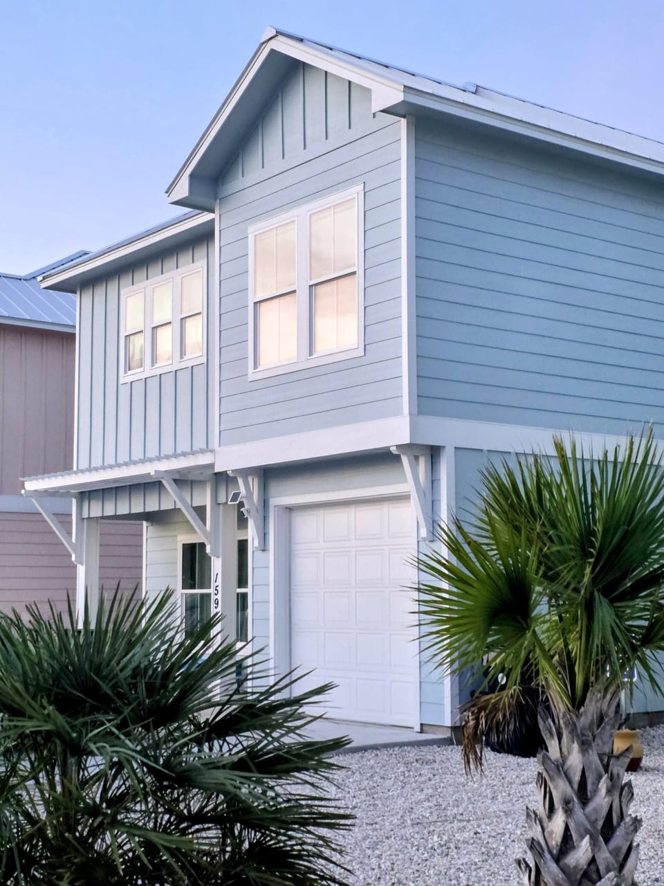 Welcome to your Rockport-Fulton waterfront vacation home!