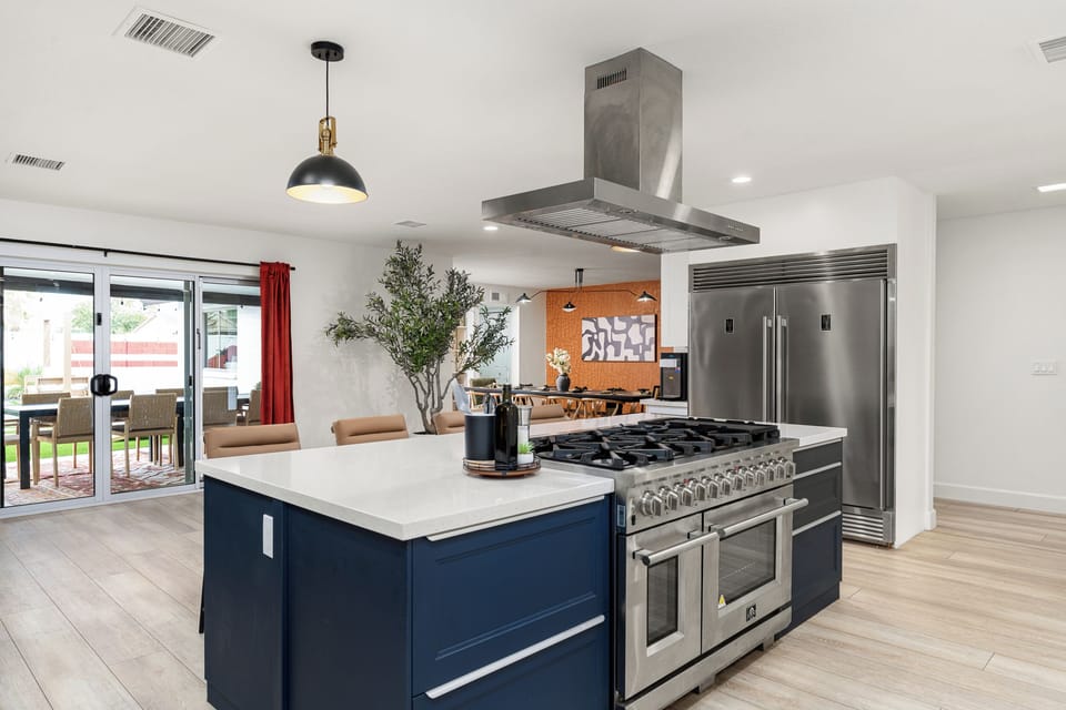 Cook in Style, Dine in Comfort!