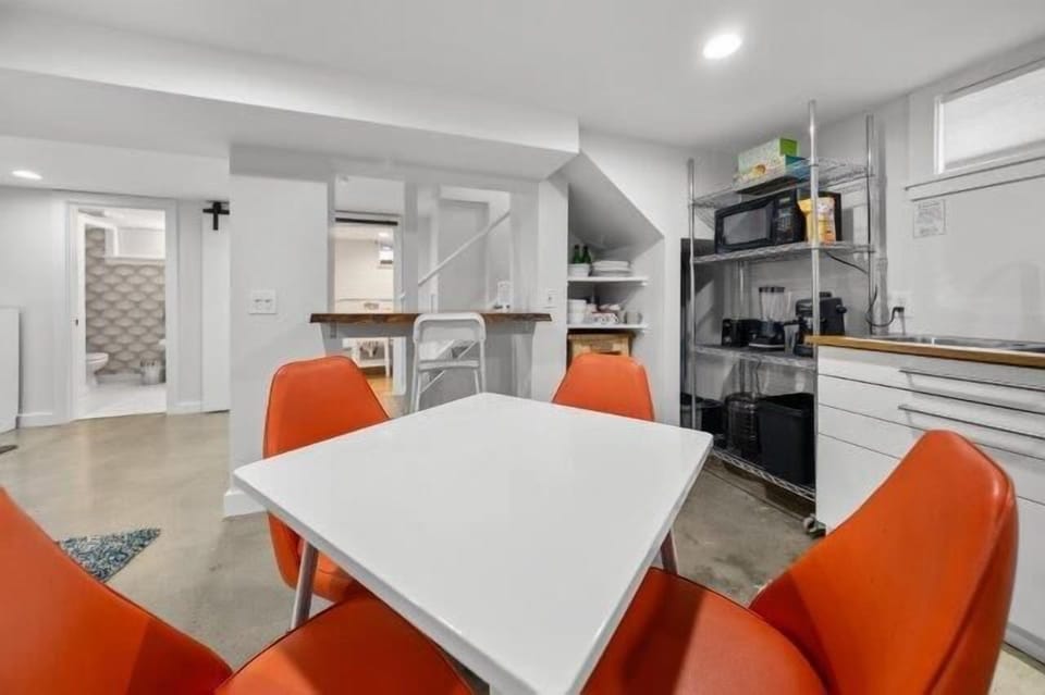#StayInMyDistrict #EntireHome #BookDirect