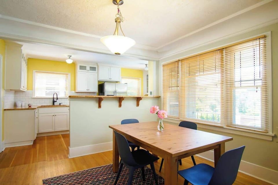 #StayInMyDistrict #BookDirect #Entire Home