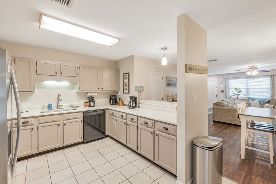 Full Kitchen with Stainless Steel Appliances