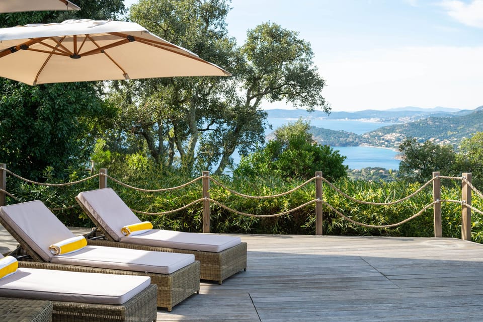 Hot tub terrace