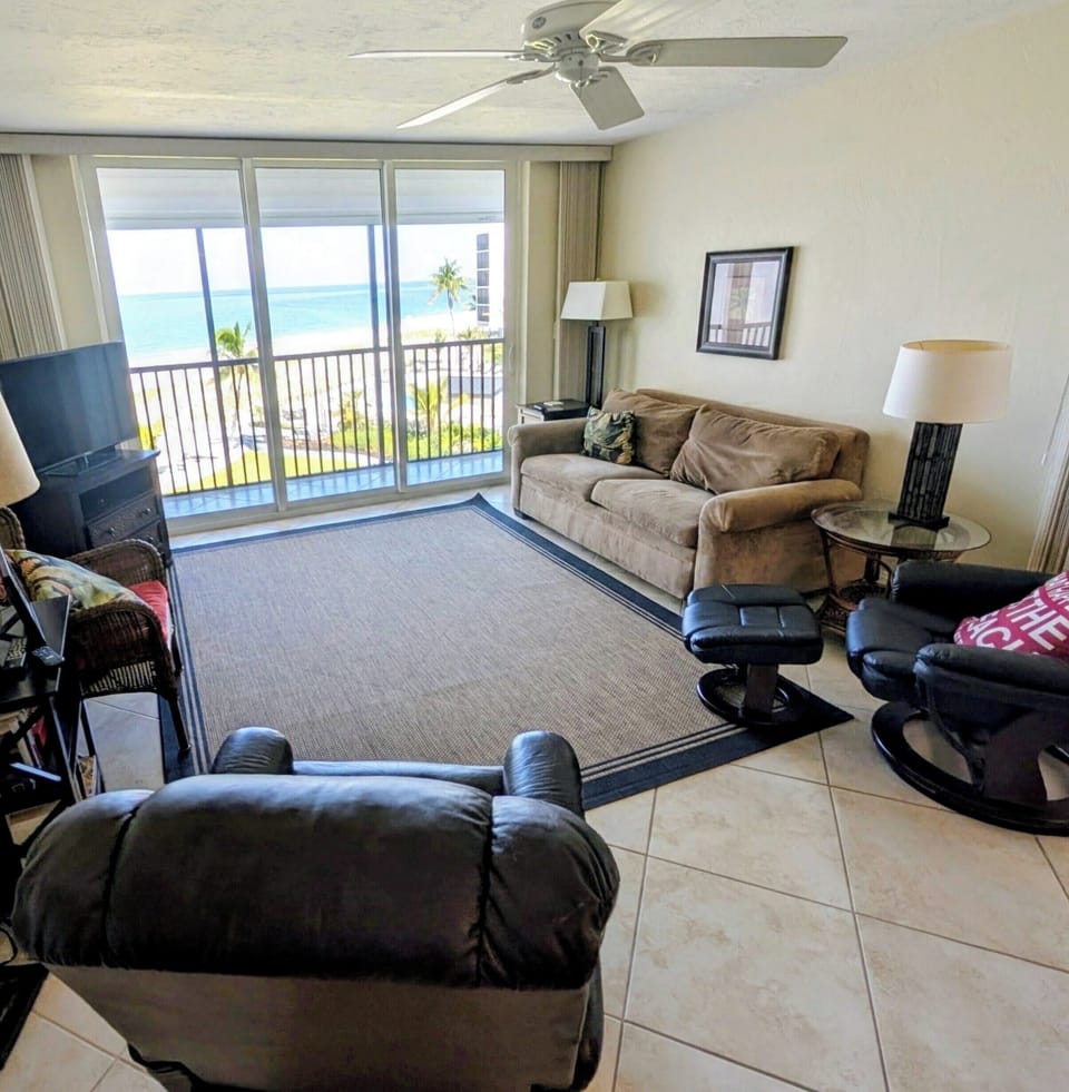 Ocean view,  sleeper sofa, television with roku, 2 recliners
