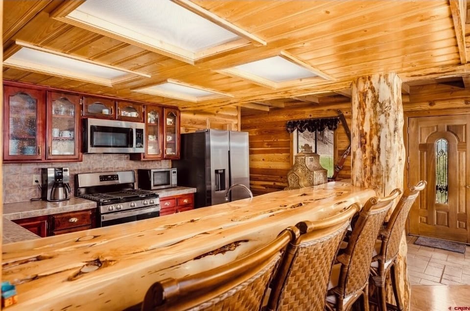 Downstairs kitchen&breakfast bar