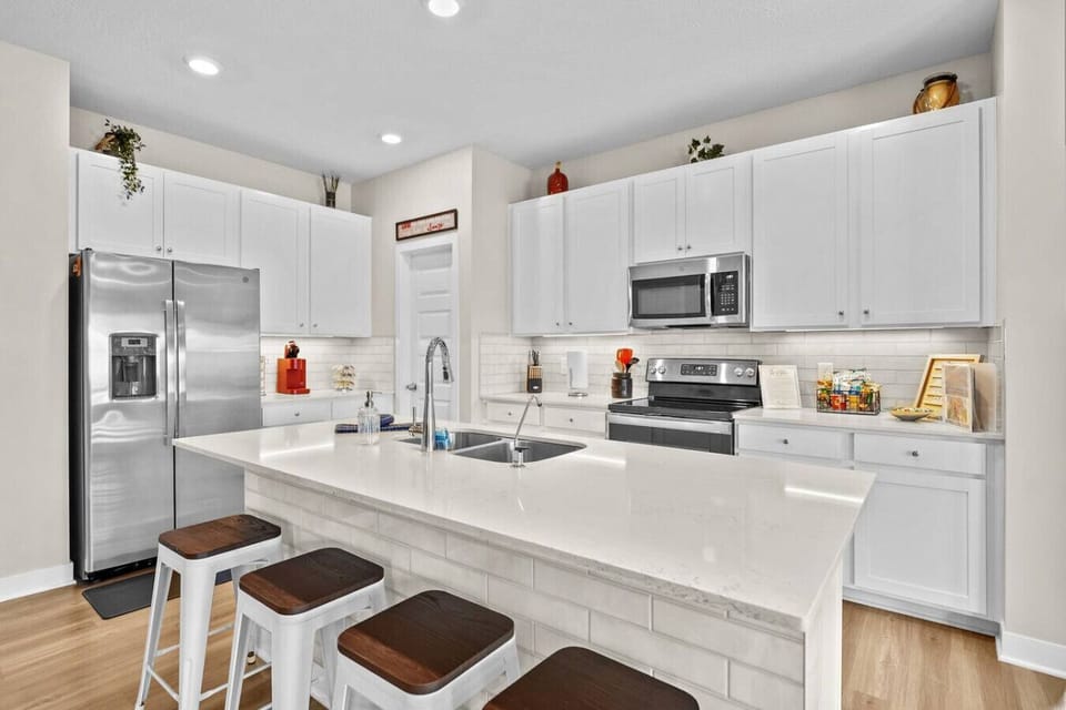 `...The amenities, cleanliness and modern design made it feel like we were home. One of our favorites was being able to cook together while being with each other in the open concept and making memories on the patio whether it morning or evening...`