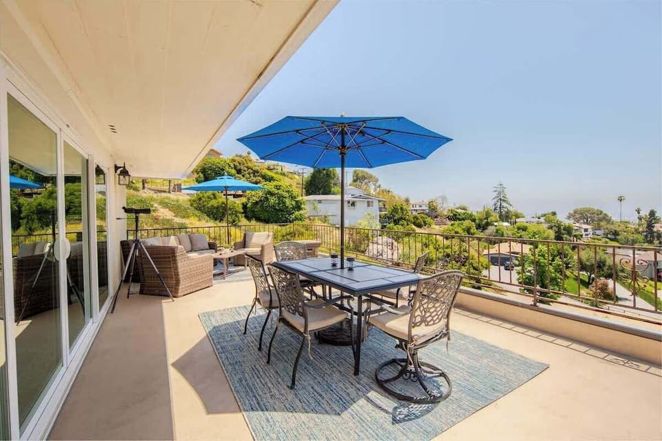 Luxury View Home with Jacuzzi and Game Room! House in Casa De Oro-Mount