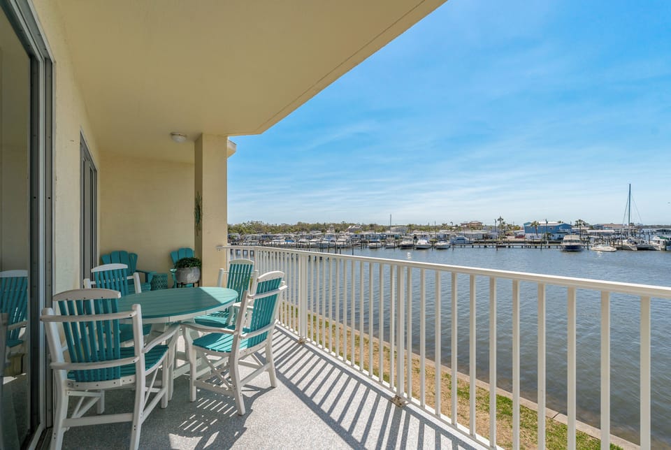 Enjoy dining with the dolphins on your private 27’ x 8’ deck