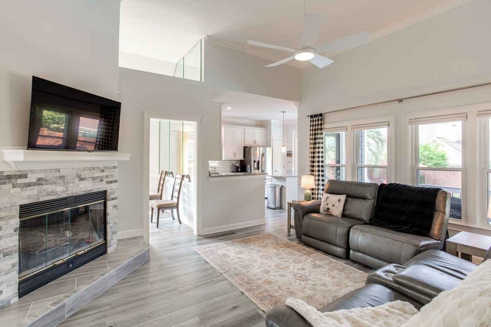 Living Room | Free WiFi | Smart TV w/ Cable | Central A/C & Heat | 1st Floor