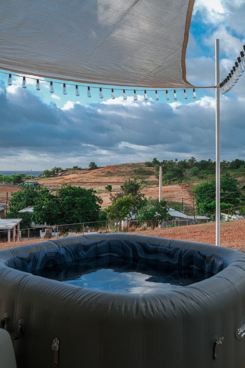 Outdoor spa tub