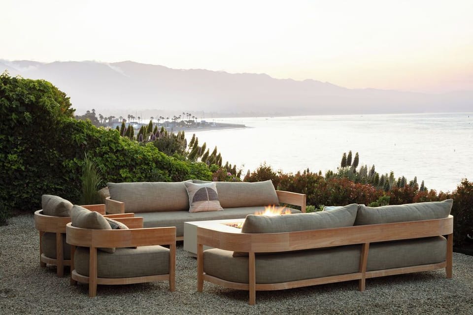 Outdoor Lounge + Fire Pit