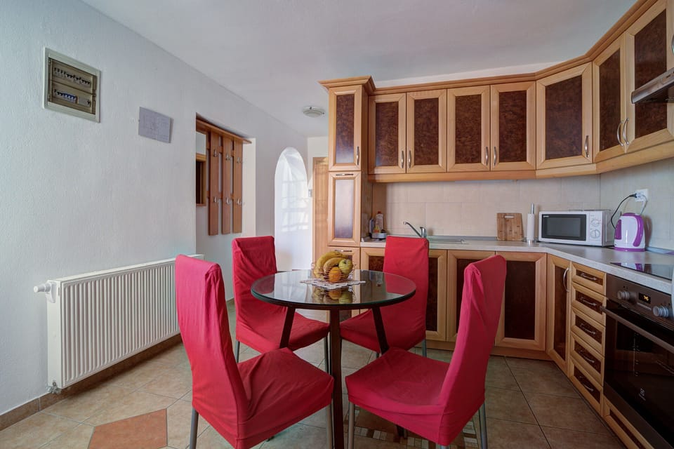 Kitchen and dining area
