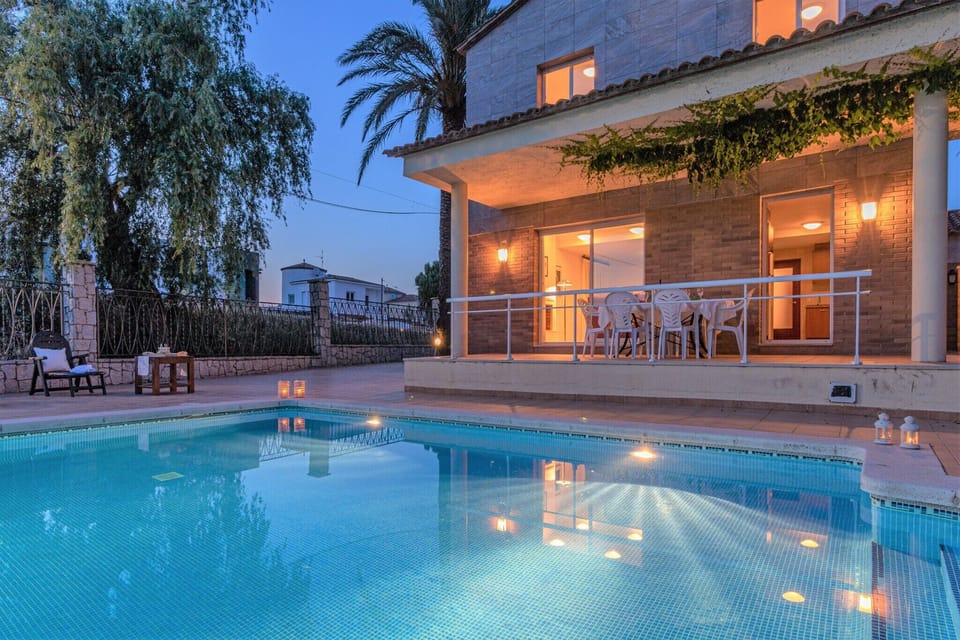 Holiday Home Swimming Pool