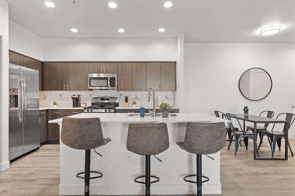 Fully equipped kitchen