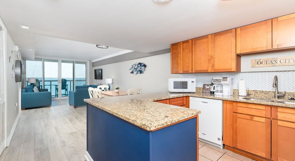 Open Common Area with Great Views
