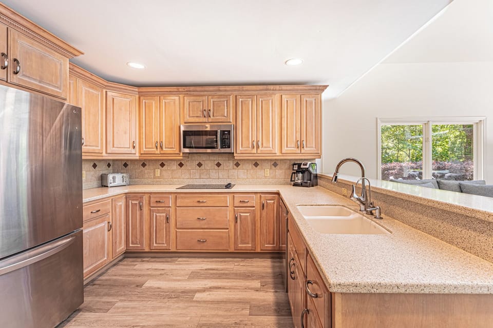Fully Stocked Kitchen