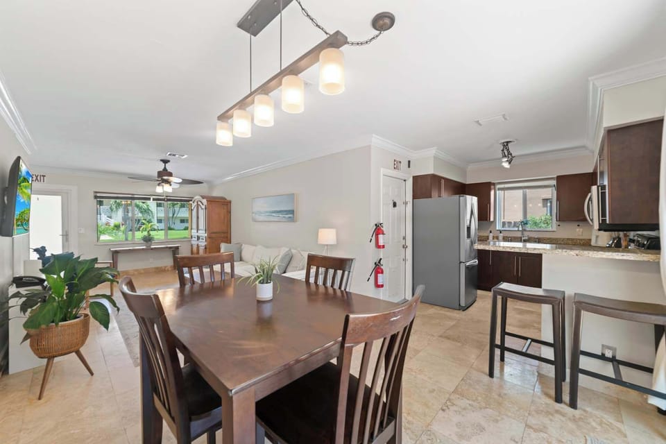 Make mealtime memories together at the dining table, seating 4