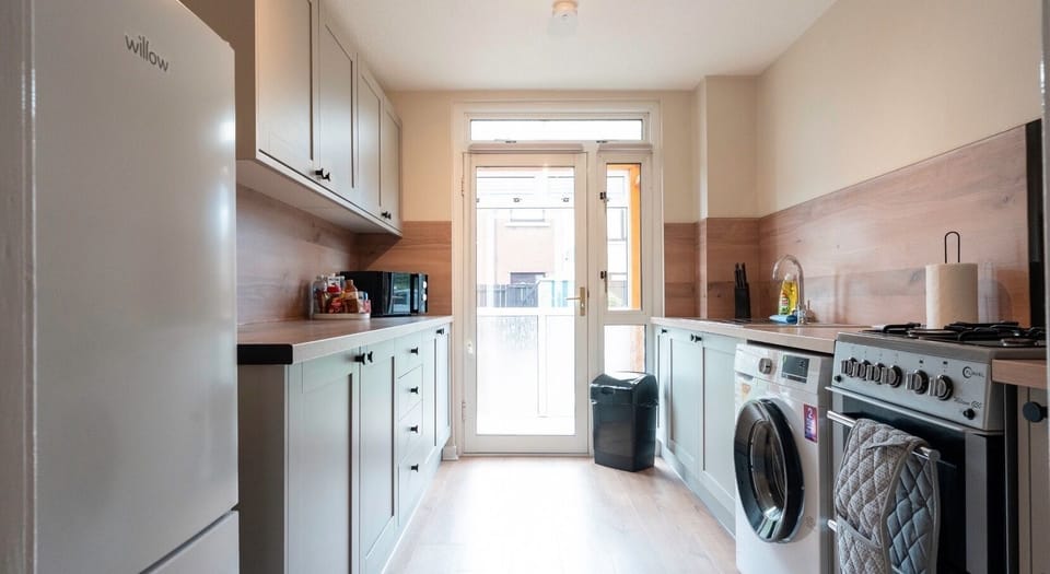 Kitchen at Caledonia Luxe Stays Short Lets & Serviced Accommodation