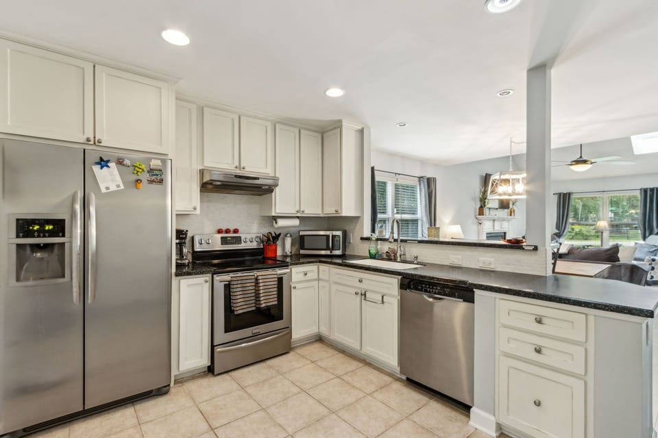 1716 Blue Heron - Full Kitchen 2