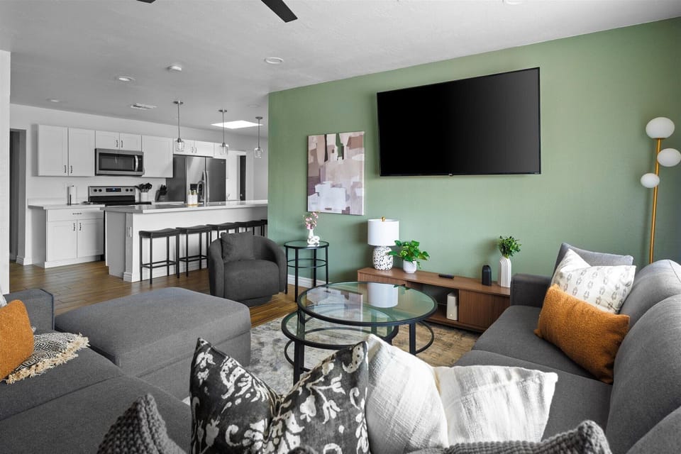 Living Room – Smart TV and Large Comfy Sectional