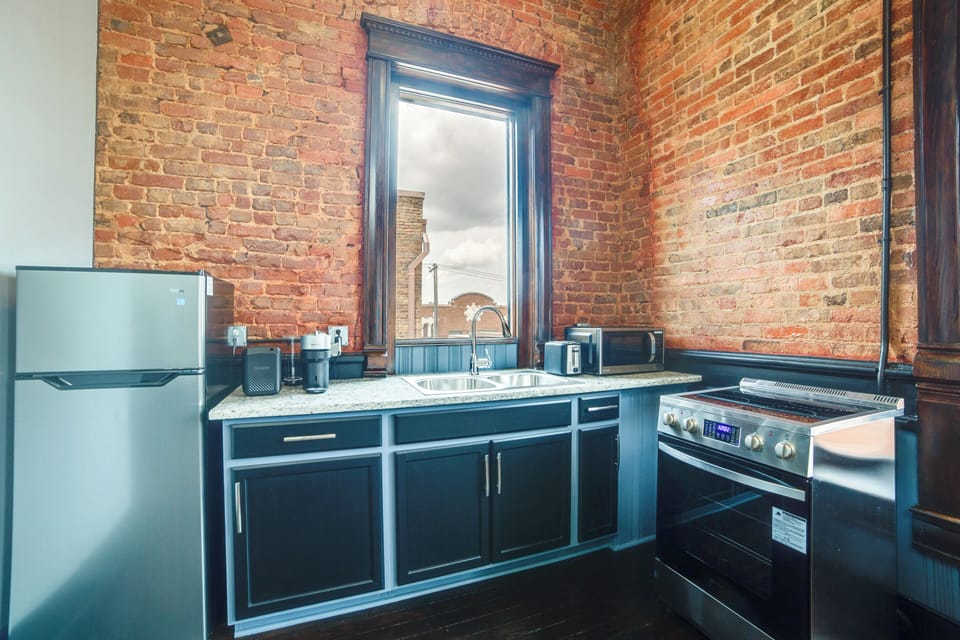 Kitchen | Microwave | Toaster