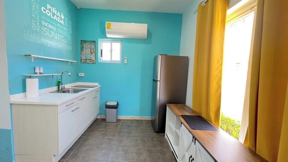 Charming Studio Sleeps 4 in Esmeralda Noord (726)