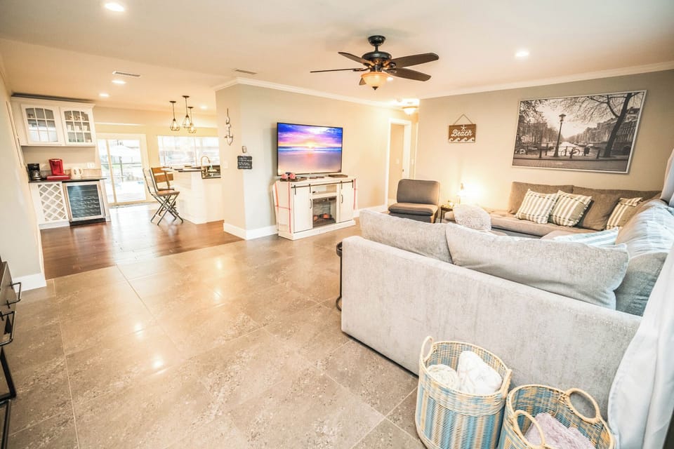 Baywatch Pet Friendly Living Space