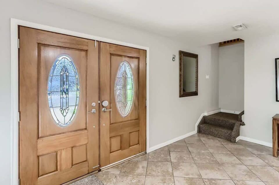 Front door entrance 