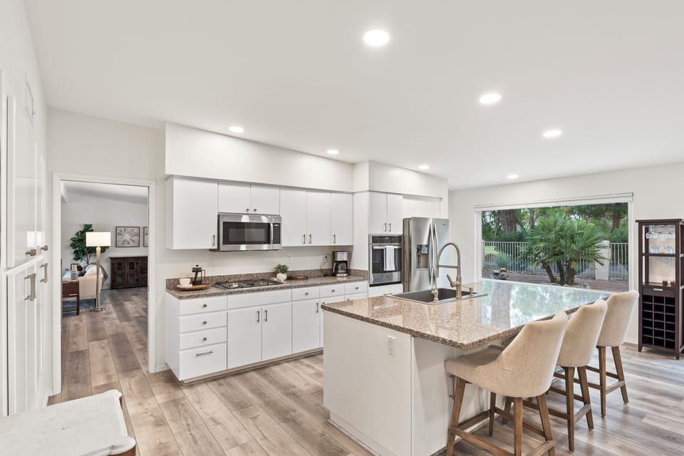 Kitchen (1)