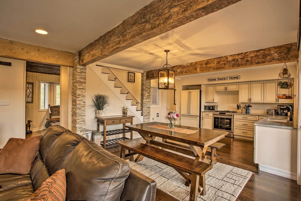 Living Room & Kitchen