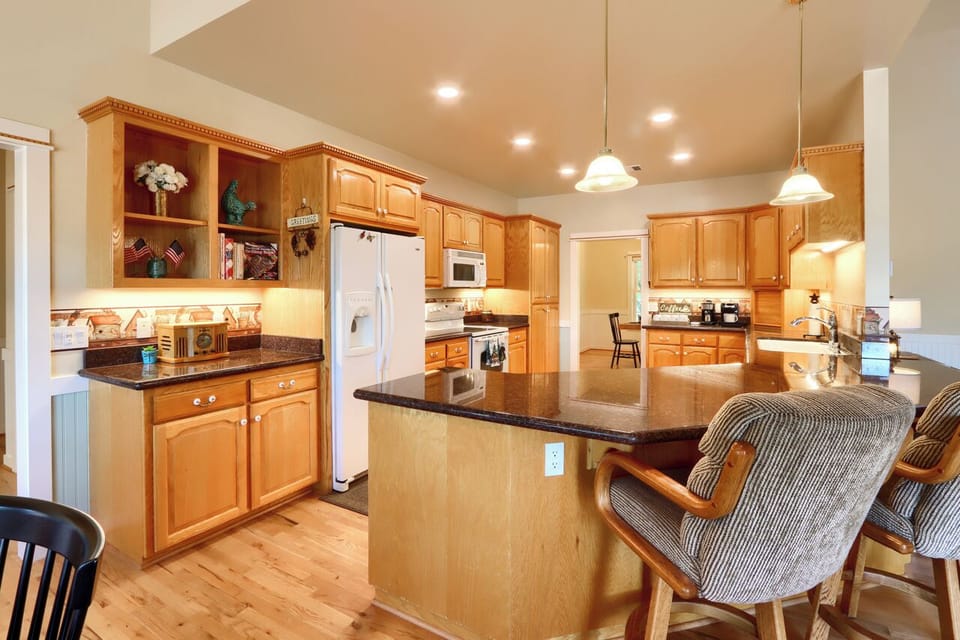 kitchen1.JPG