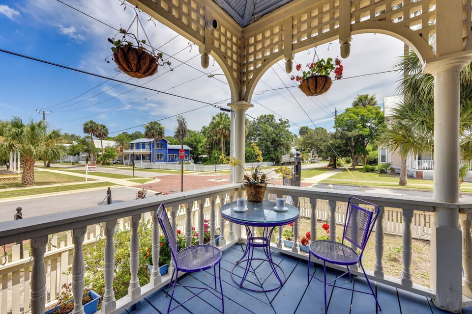Wraparound Porch | Walk to River
